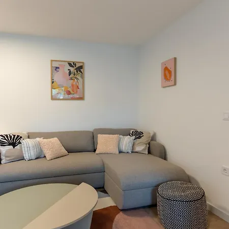 Apartment Modern View Flat With Free Parking *