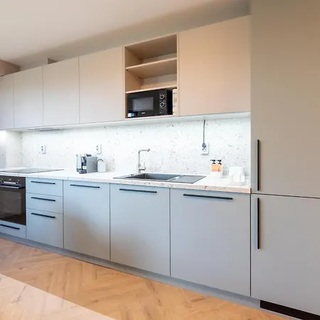 Modern View Flat With Free Parking Apartment Warna